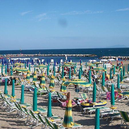 Il Girasole Formia Guesthouse Rooms المظهر الخارجي الصورة