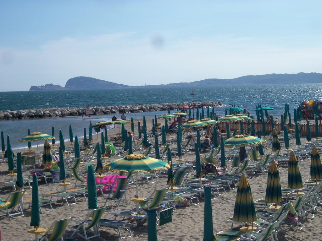 Il Girasole Formia Guesthouse Rooms المظهر الخارجي الصورة