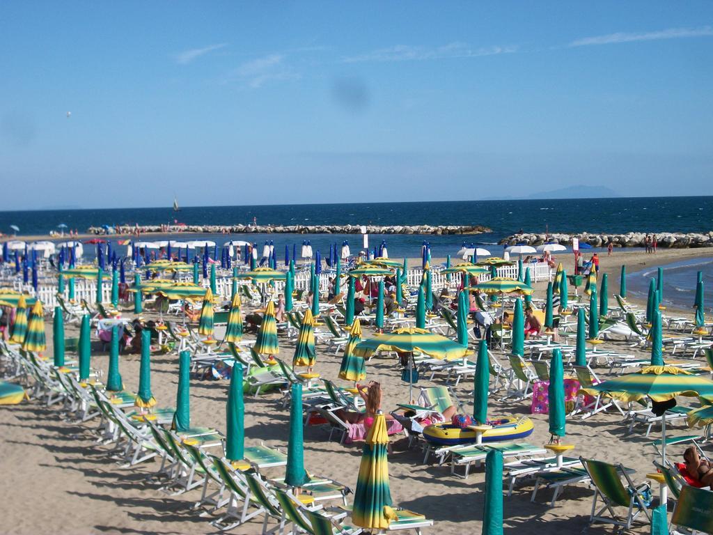 Il Girasole Formia Guesthouse Rooms المظهر الخارجي الصورة