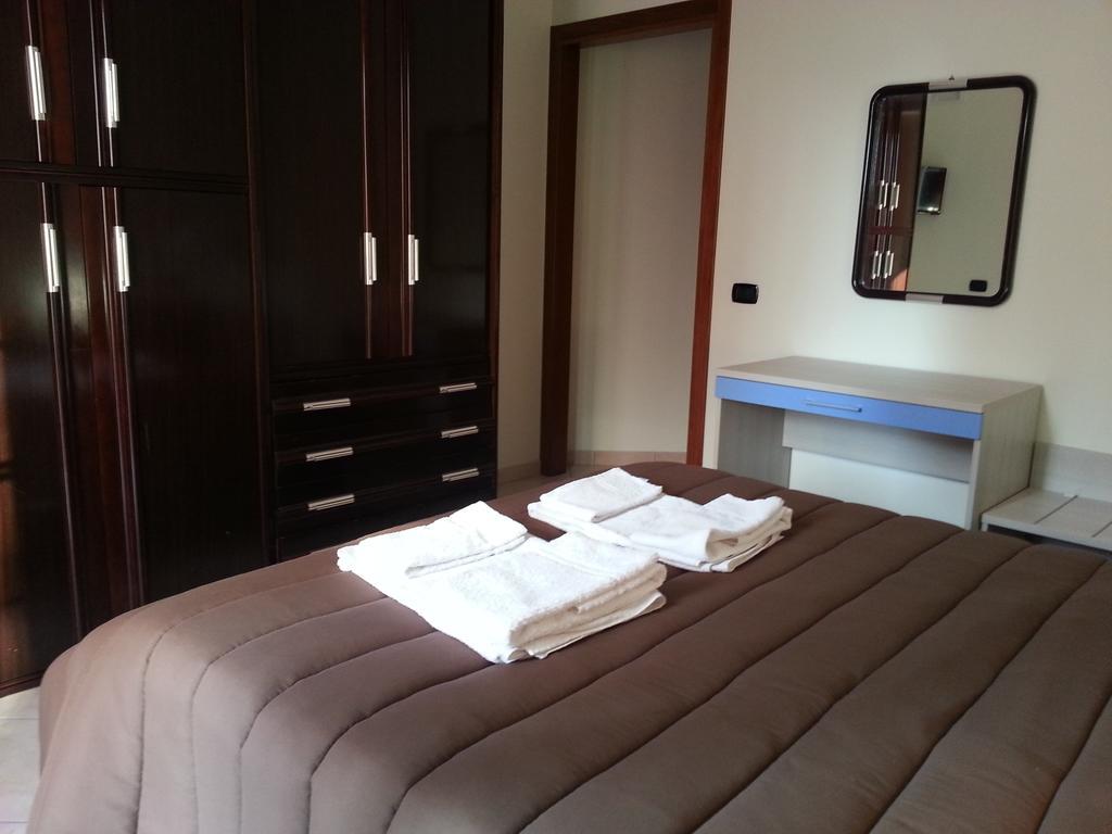 Il Girasole Formia Guesthouse Rooms المظهر الخارجي الصورة