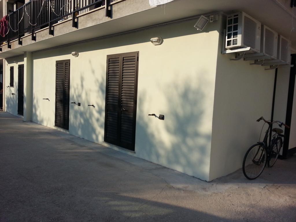Il Girasole Formia Guesthouse Rooms المظهر الخارجي الصورة